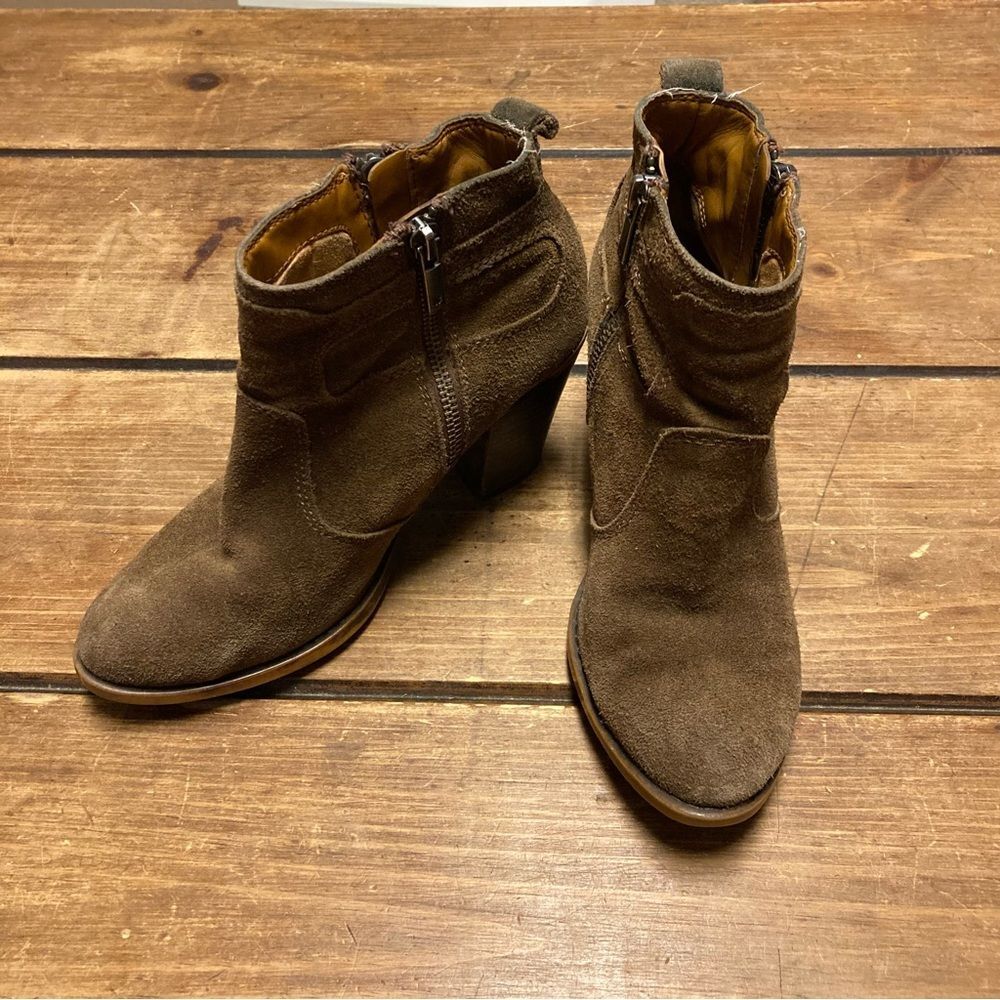 Lucky Brand Everalda Brown Suede Leather Boots Size 7 Ankle Booties High Heel - Picture 15 of 15